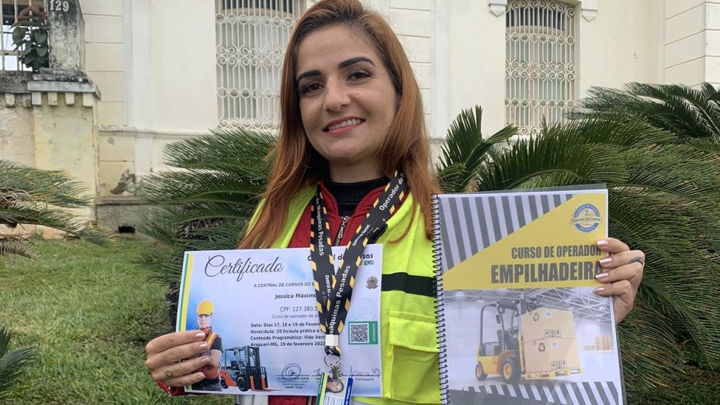 Curso empilhadeira em Araguari Minas Gerais